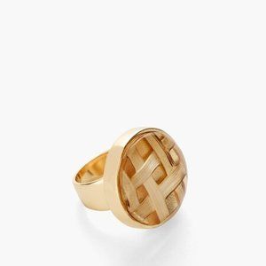 Chico’s Maya Ring. Size 6 NWT